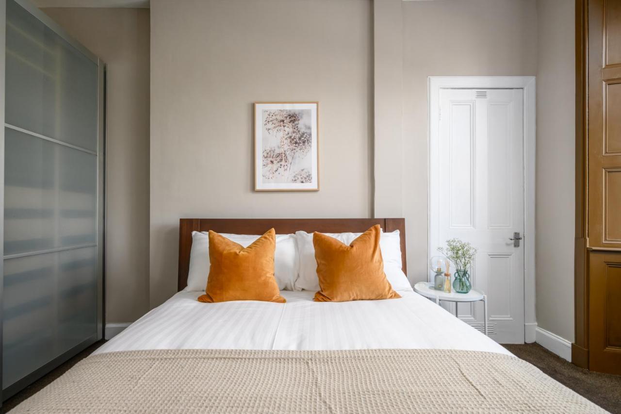 אדינבורו The Holyrood Park Apartment מראה חיצוני תמונה