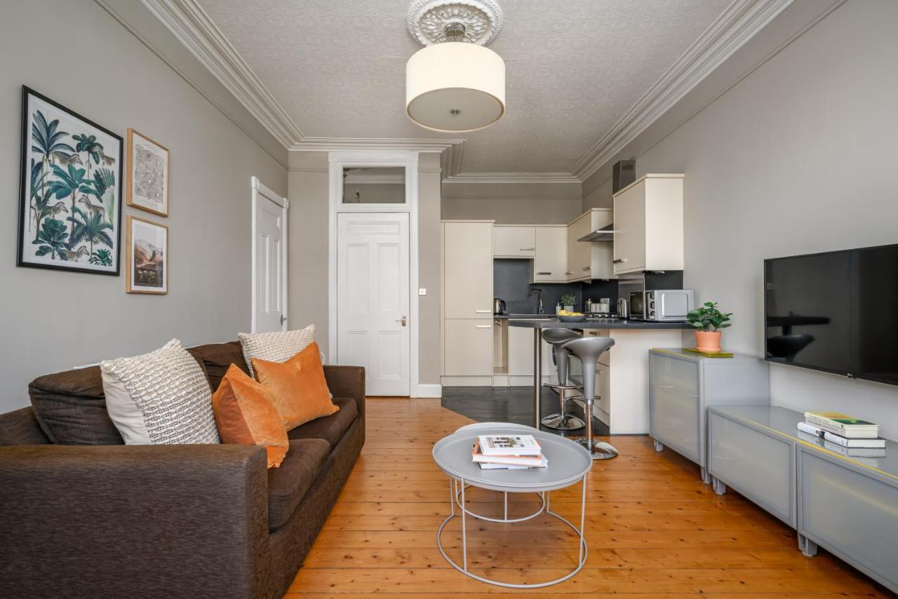 אדינבורו The Holyrood Park Apartment מראה חיצוני תמונה