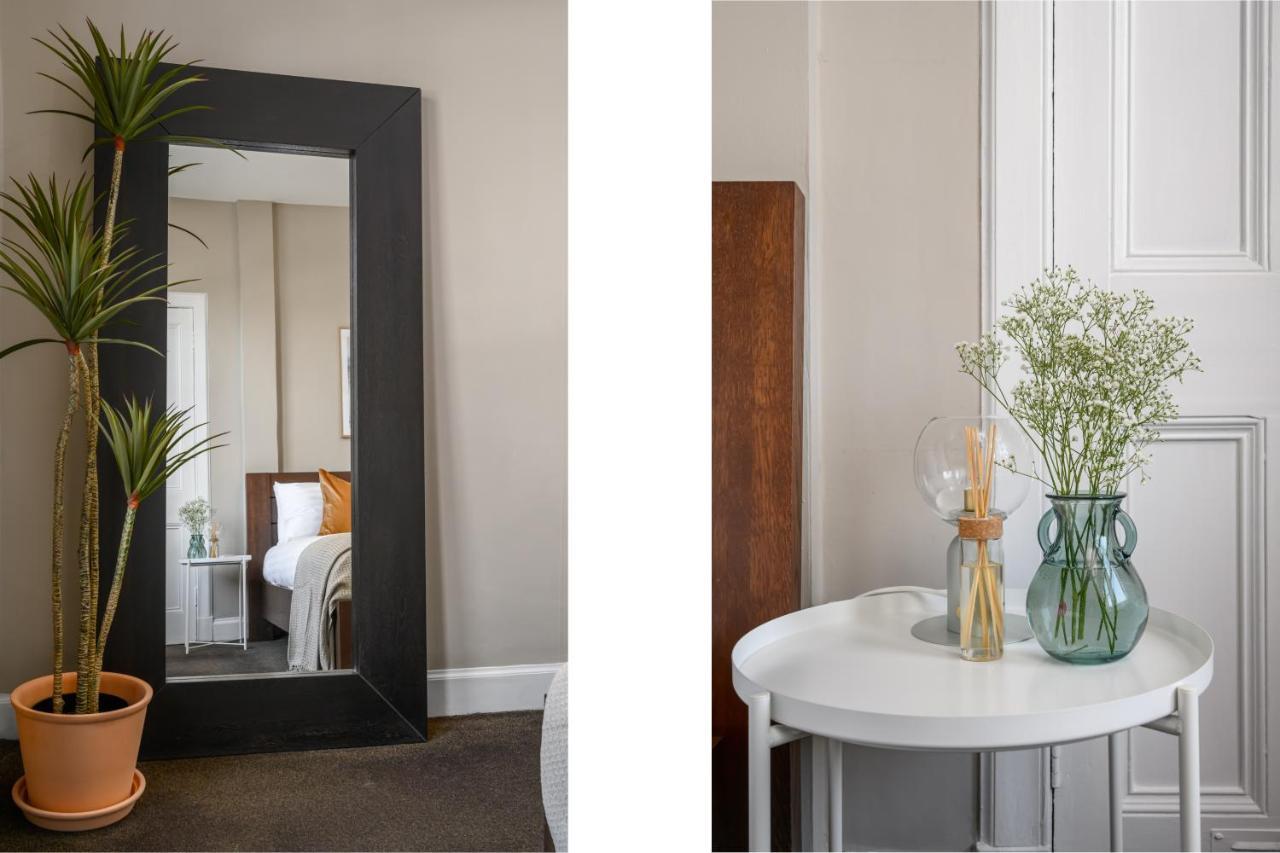 אדינבורו The Holyrood Park Apartment מראה חיצוני תמונה